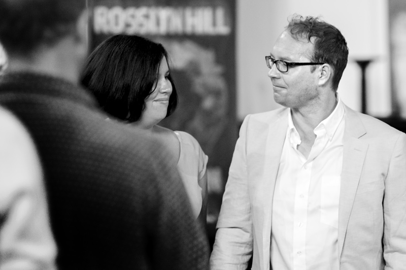 Couple at Rosslyn Hill Chapel by London reportage wedding photographer James Robertshaw