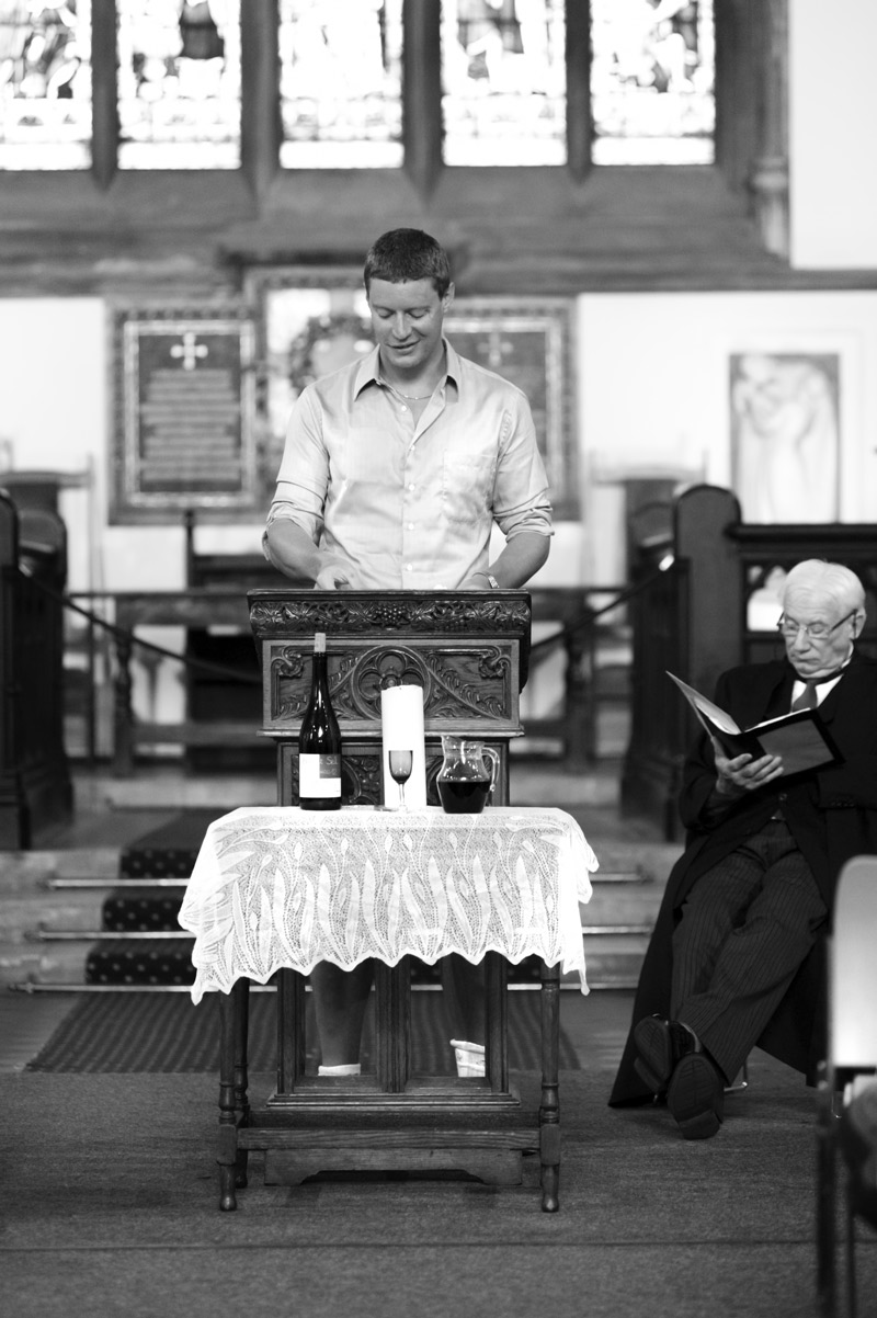 Wedding speech at Rosslyn Hill Chapel by London reportage wedding photographer James Robertshaw