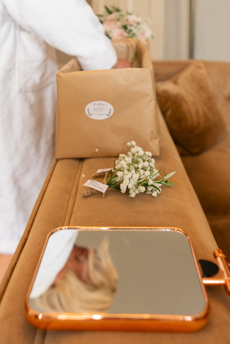 Bride's flowers in hotel room